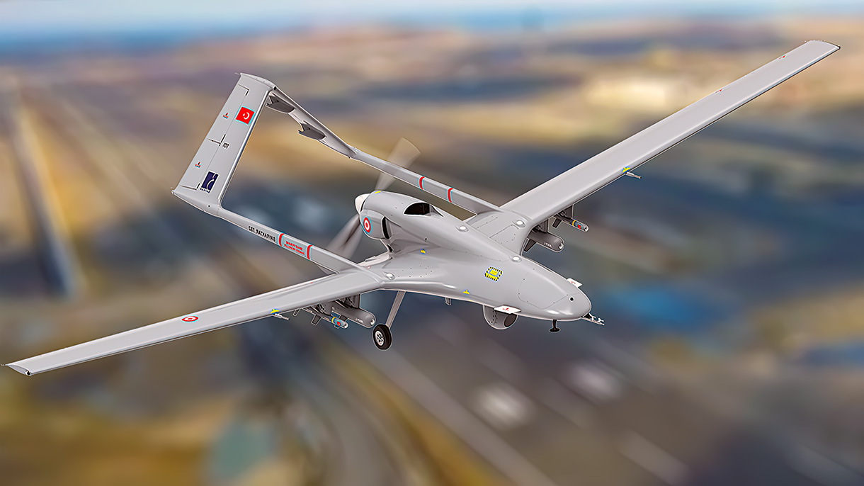 Por qué el dron Bayraktar TB2 cambió tanto las cosas en Ucrania