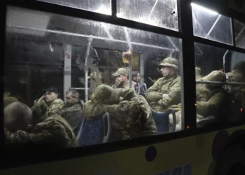 En una rara victoria: Rusia afirma haber tomado el control total de Mariupol