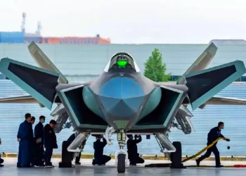 El caza furtivo J-20 de China se perfila como una seria amenaza