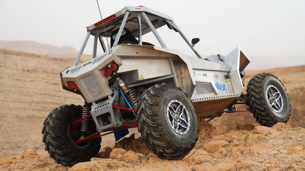 Ingeniero israelí desarrolla un buggy eléctrico para jóvenes