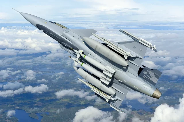 El JAS 39 Gripen es un avión de combate aterrador