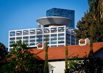Las sirenas en Tel Aviv fueron una falsa alarma, según las FDI