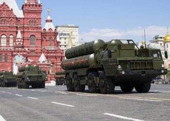 Por primera vez, el ejército ruso dispara misiles S-300 contra aviones israelíes sobre Siria