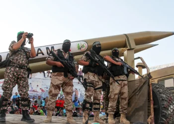 Antes de la Marcha de las Banderas en Jerusalén: Los terroristas preparan cohetes mientras Israel alista los refugios