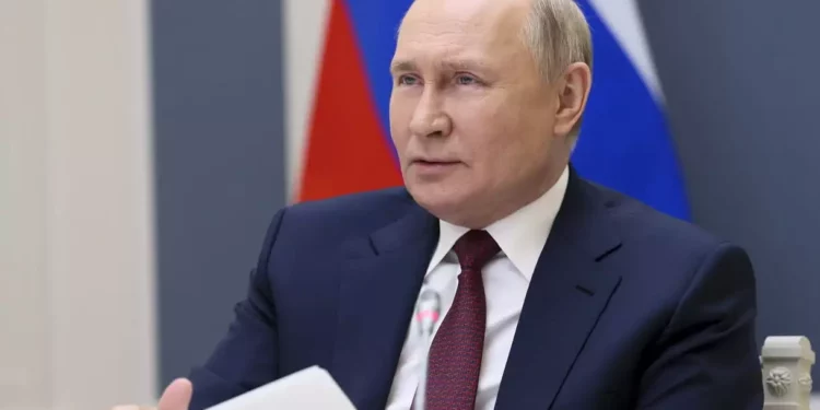 Putin dice que Occidente no aislará a Rusia por la invasión de Ucrania