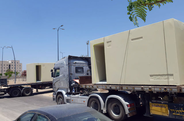 Israel despliega refugios anti-bombas móviles antes del Día de Jerusalén