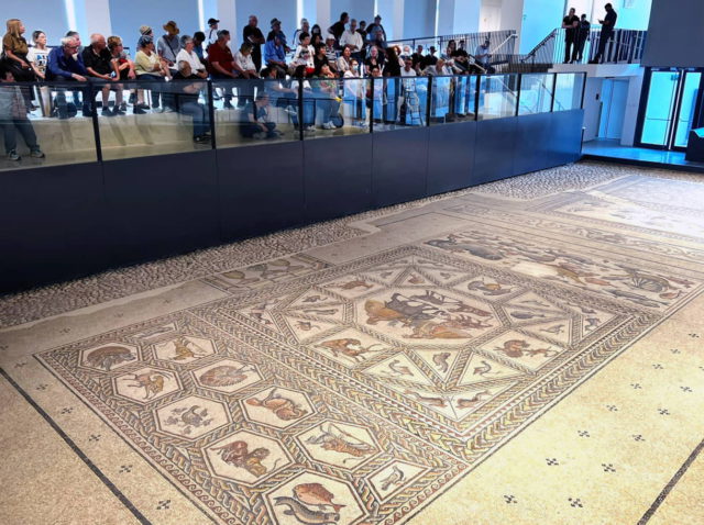 Importante mosaico de la época romana es devuelto a su ciudad de origen