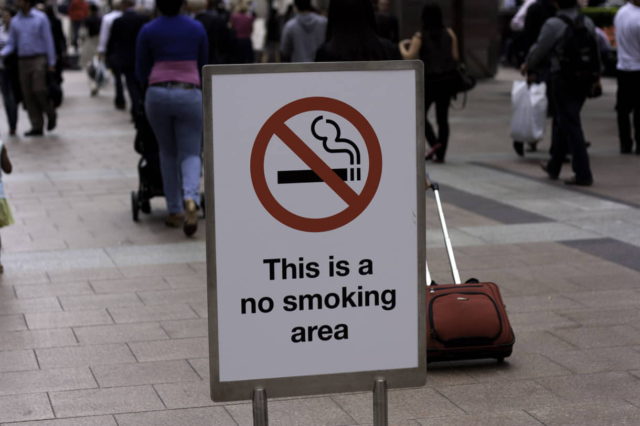 EE.UU. propone norma para limitar los niveles de nicotina en cigarrillos