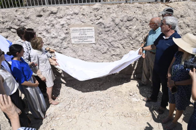 Estatuas de las diosas romanas vuelven a ocupar su lugar en Tel Ashkelon