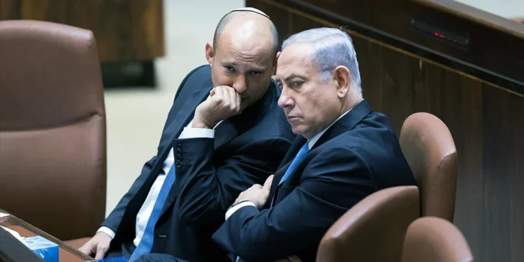 Bennett sopesa un posible gobierno con el Likud de Netanyahu