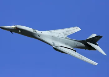 EE. UU. despliega 4 bombarderos B-1B Lancers en Guam en medio de las tensiones con Corea del Norte y China