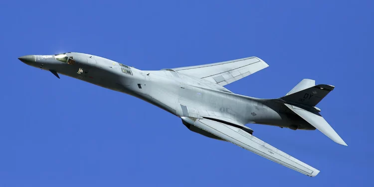 EE. UU. despliega 4 bombarderos B-1B Lancers en Guam en medio de las tensiones con Corea del Norte y China