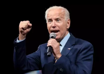 Por qué a Joe Biden parece gustarle los altos precios de la gasolina