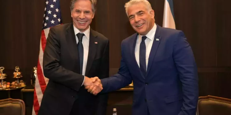 Blinken llama para felicitar al nuevo primer ministro Yair Lapid