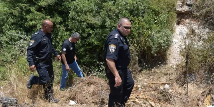 La policía encuentra un cadáver en el norte de Israel en medio de la búsqueda de una mujer desaparecida