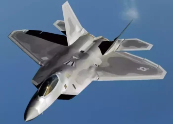 Con el futuro del F-22 incierto: los aviadores de la Base Aérea Hickam reflexionan