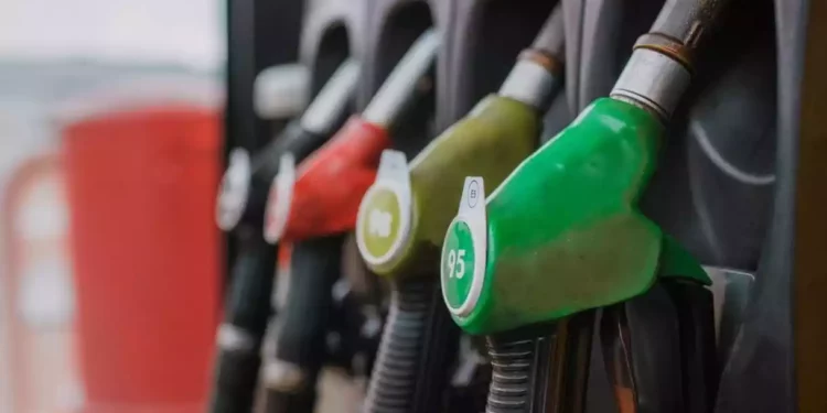 Por qué los precios de la gasolina no han dejado de subir