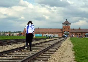 Israel cancela los viajes de estudiantes a Polonia debido a una disputa diplomática