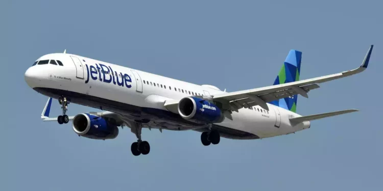 Una agencia de kashrut demanda a JetBlue alegando que mintieron sobre un aperitivo kosher