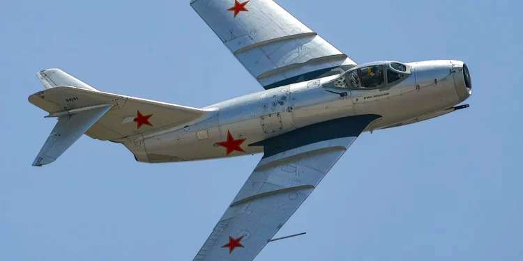 Construidos 15.000: El caza ruso MiG-15 era una verdadera potencia