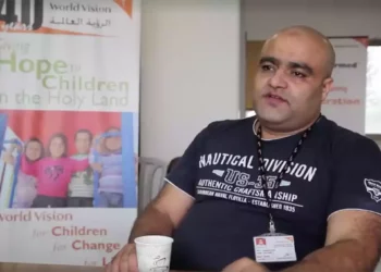 Trabajador humanitario de Gaza es condenado por malversar millones para Hamás