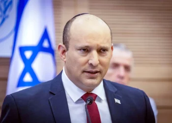 Bennett: Irán está “peligrosamente” cerca del arma nuclear