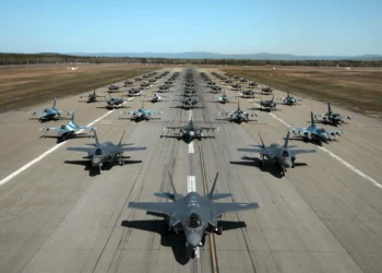 La Fuerza Aérea de EE. UU. exhibe su creciente poderío de combate aéreo