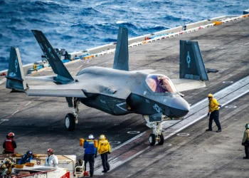 97.000 toneladas de potencia: El portaaviones USS Abraham Lincoln