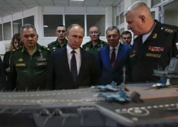 Rusia fracasó en su intento de construir un portaaviones de propulsión nuclear