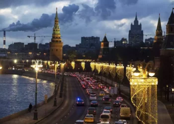 Irán, Rusia y Turquía analizan la producción conjunta de autos mientras las sanciones afectan a Moscú