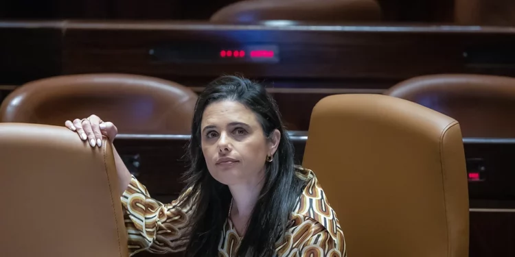 Shaked pide un “gobierno nacional amplio” en su primera declaración sobre las elecciones