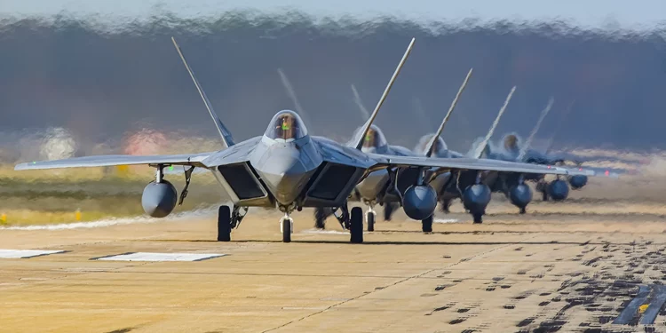 20 cazas furtivos F-22 y F-35 están en Japón entrenando para una guerra contra China