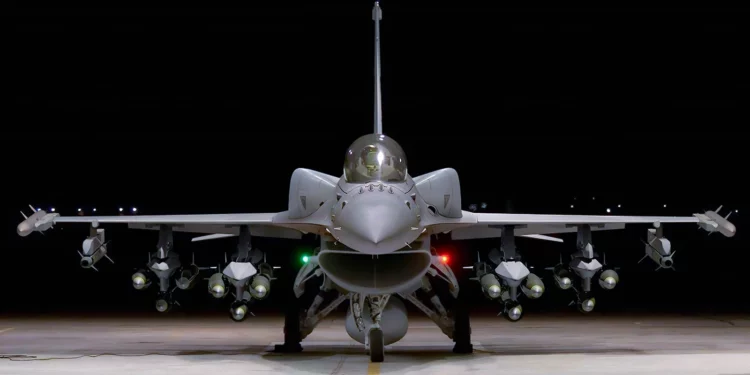 Aunque Turquía obtenga los F-16 modernizados, Grecia seguirá teniendo ventaja aérea