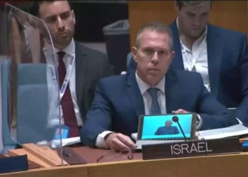 Padre de israelí cautivo por Hamás en Gaza pide a ONU que lo salve