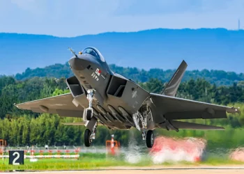 El KF-21 de Corea del Sur levanta el vuelo: ¿Un F-35 más barato?