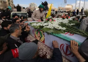Oficial de la Marina de Irán muere en situaciones poco claras