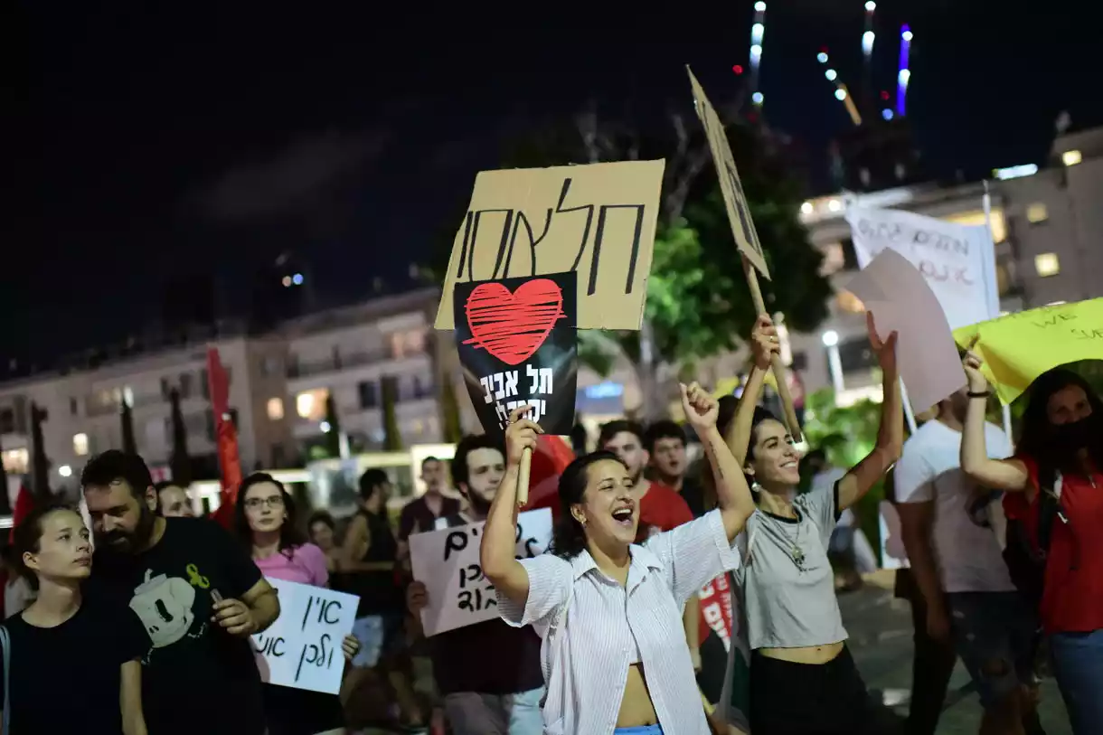 Miles protestas en Tel Aviv por los elevados precios de la vivienda y el coste de la vida