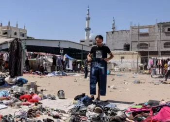 Los palestinos sufren miserias mientras sus líderes viven en hoteles y villas