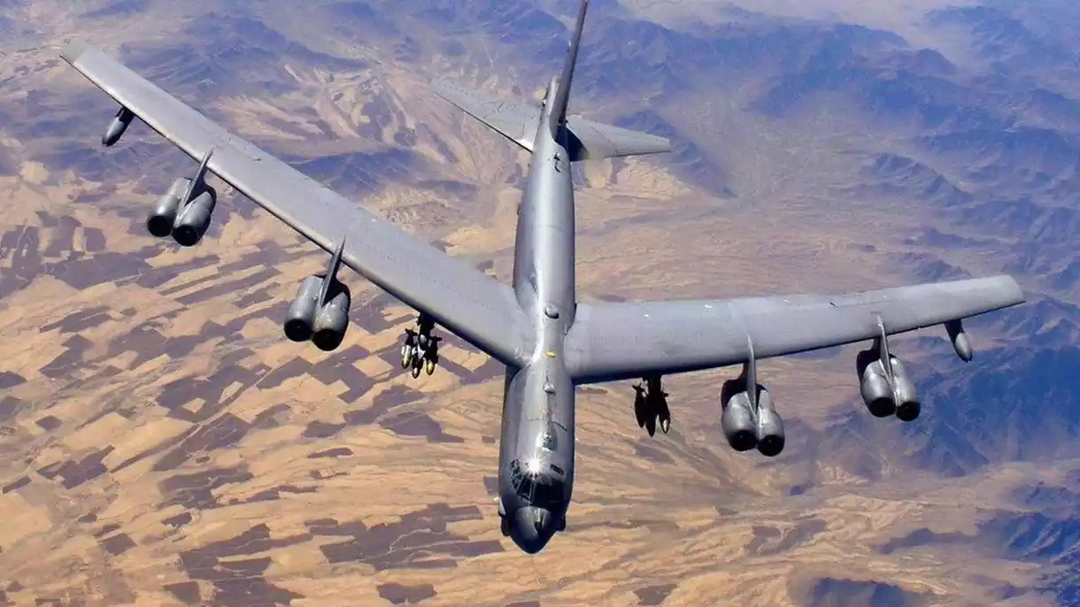 EE.UU. despliega bombarderos nucleares B-52 a las puertas de Rusia