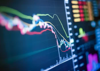 La caída del comercio mundial afecta a China, Europa del Este y Reino Unido