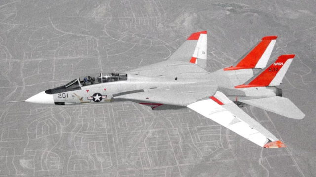 Cómo un piloto de F-14 evitó el desastre: Aterrizaje con las alas atascadas