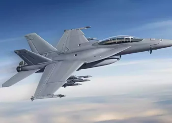 La Armada de EE.UU. recupera un Super Hornet hundido en el Mediterráneo