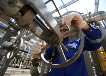 China y Occidente quieren que el petróleo kazajo siga fluyendo