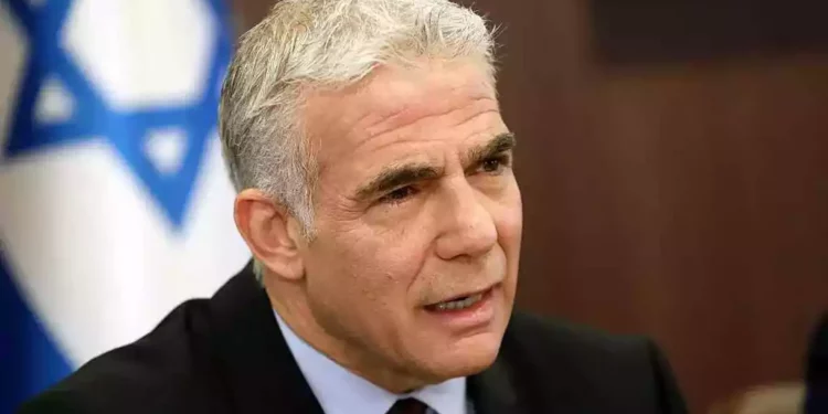 En advertencia a Irán: Lapid dice que Israel tiene “otras capacidades” para defenderse