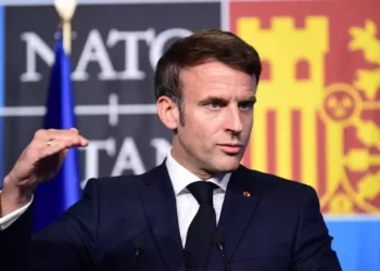 Macron pide a Irán mediar en las conversaciones entre Rusia y Ucrania