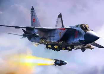 Rusia envía 3 aviones MiG-31 con misiles hipersónicos a Kaliningrado