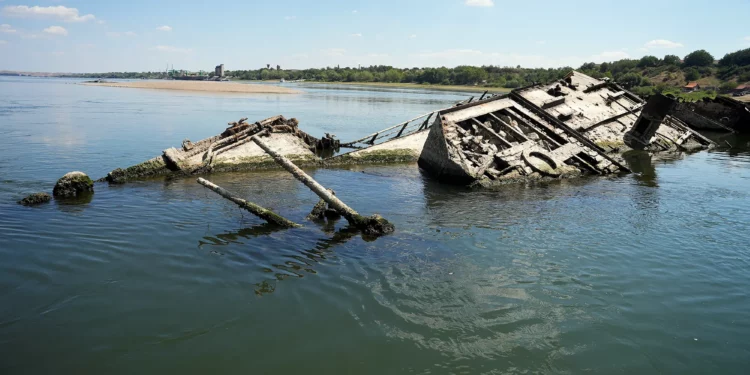 La sequía saca a la luz barcos nazis en el Danubio