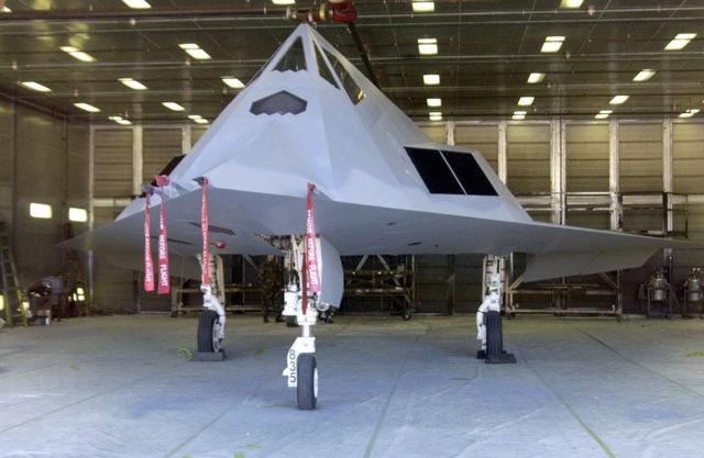 Por qué el F-117 Nighthawk tuvo una vida útil relativamente corta