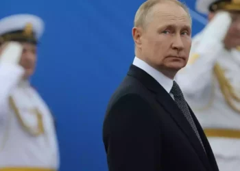 Putin sufre una crisis en el Mar Negro tras la pérdida de su buque insignia