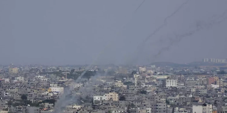 Sirenas de ataque con cohetes en Tel Aviv